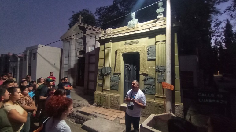 Carnaval entre Pasión y Catrinas: un cierre especial en el cementerio de la Ciudad
